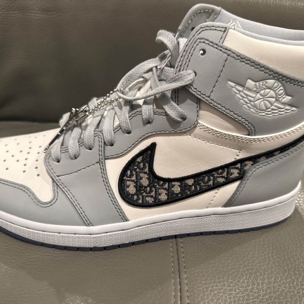 Dior Jordan 1’s - Picture 8 of 15